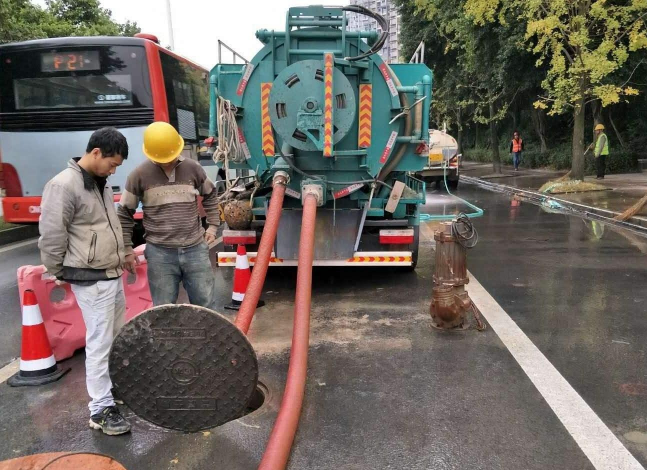 �ܵ���ͨ����