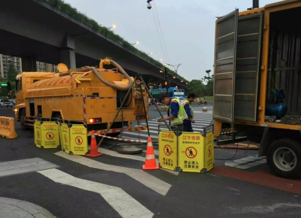 ���̰���