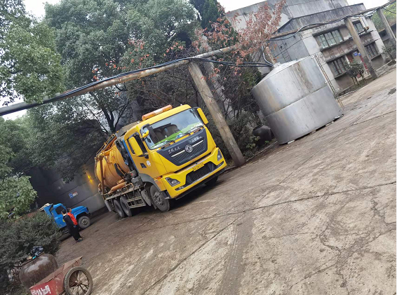 ���̰���